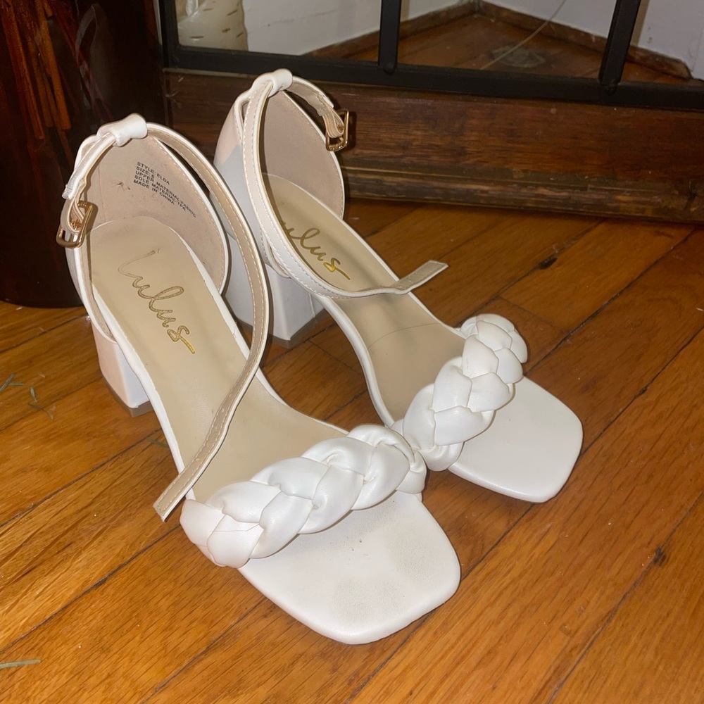 Size 6 Lulus Heels